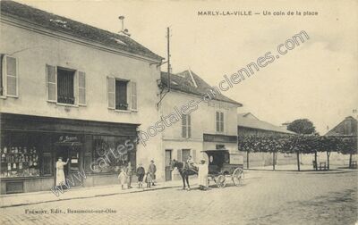Carte postale ancienne Un coin de la place — Marly-la-Ville (Val-d'Oise)
