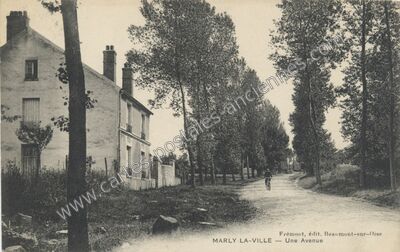 Carte postale ancienne Une Avenue — Marly-la-Ville (Val-d'Oise)