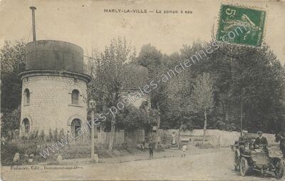 Carte postale ancienne La pompe à eau — Marly-la-Ville (Val-d'Oise)