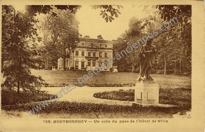 Carte postale ancienne Un coin du parc de l'Hôtel de Ville — Montmorency (Val-d'Oise)