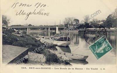 Carte postale ancienne Les Bords de la Marne - Un Yacht — Bry-sur-Marne (Val-de-Marne)