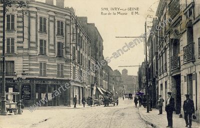 Carte postale ancienne Rue de la Mairie — Ivry-sur-Seine (Val-de-Marne)