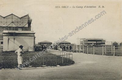 Carte postale ancienne Le Camp d'Aviation E. M — Orly (Val-de-Marne)