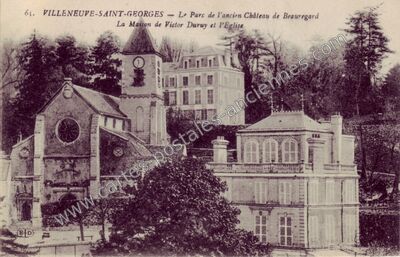 Carte postale ancienne Le Parc de l'ancien Château de Beauregard La Maison de Victor Duruy et l'Église — Villeneuve-Saint-Georges (Val-de-Marne)