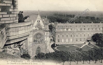 Carte postale ancienne Vue prise du donjon. La Chapelle et le Pavillon de la Reine — Vincennes (Val-de-Marne)
