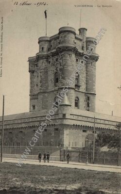 Carte postale ancienne Le Donjon — Vincennes (Val-de-Marne)