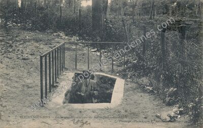 Carte postale ancienne La Source Miraculeuse de Notre-Dame-des-Anges — Clichy-sous-Bois (Seine-Saint-Denis)