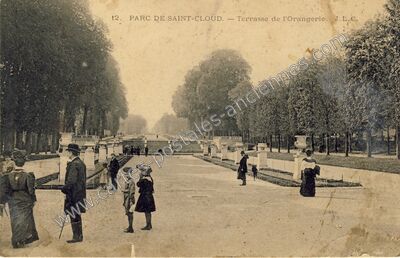 Carte postale ancienne Parc de Saint-Cloud. — Terrasse de l'Orangerie — Saint-Cloud (Hauts-de-Seine)