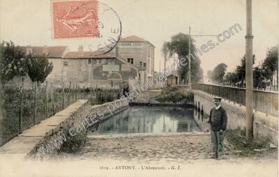 Carte postale ancienne L'Abreuvoir — Antony (Hauts-de-Seine)