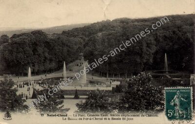 Carte postale ancienne Le Parc. Grandes Eaux. Ancien emplacement du Château — Saint-Cloud (Hauts-de-Seine)