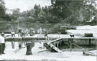 Carte postale ancienne L'Ecluse — Barbey (Seine-et-Marne)