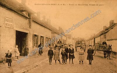 Carte postale ancienne Route de Montereau. Entrée du pays — Bazoches-lès-Bray (Seine-et-Marne)