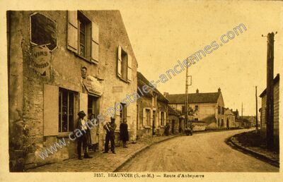 Carte postale ancienne Route d'Aubepierre — Beauvoir (Seine-et-Marne)