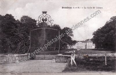 Carte postale ancienne La Grille du Château — Bombon (Seine-et-Marne)