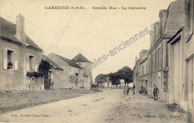 Carte postale ancienne Grande Rue - Le Calvaire — Carnetin (Seine-et-Marne)