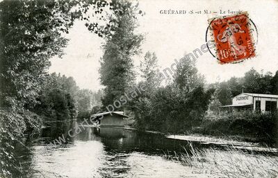 Carte postale ancienne Le Lavoir — Guérard (Seine-et-Marne)