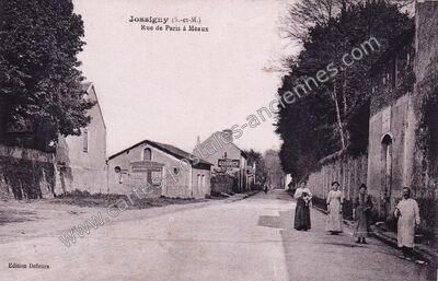 Carte postale ancienne Rue de Paris — Jossigny (Seine-et-Marne)