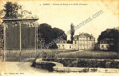 Carte postale ancienne Château de Nandy et la Grille d'honneur — Nandy (Seine-et-Marne)
