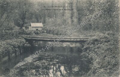 Carte postale ancienne Le Château - Bords de la Beuvronne — Claye-Souilly (Seine-et-Marne)
