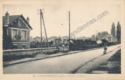 Carte postale ancienne Avenue de la Gare — Villeparisis (Seine-et-Marne)