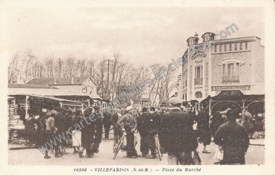 Carte postale ancienne Place du Marché — Villeparisis (Seine-et-Marne)