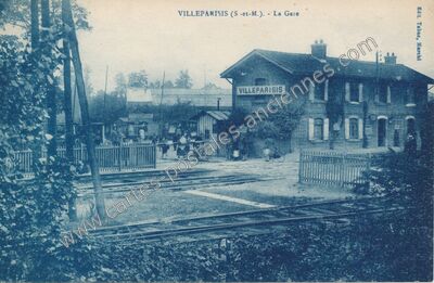 Carte postale ancienne La Gare — Villeparisis (Seine-et-Marne)
