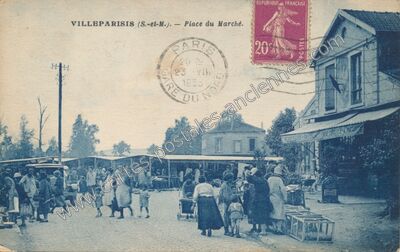 Carte postale ancienne Place du Marché — Villeparisis (Seine-et-Marne)