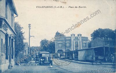 Carte postale ancienne Place du Marché — Villeparisis (Seine-et-Marne)