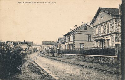 Carte postale ancienne Avenue de la Gare — Villeparisis (Seine-et-Marne)