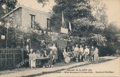 Carte postale ancienne Hôtel-Restaurant du Gros-Chêne — Boulevard Maritime — Villeparisis (Seine-et-Marne)