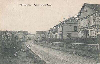 Carte postale ancienne Avenue de la Gare — Villeparisis (Seine-et-Marne)