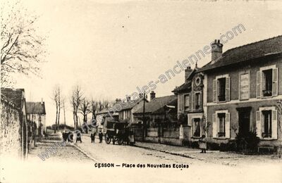 Carte postale ancienne Place des Nouvelles Ecoles — Cesson (Seine-et-Marne)