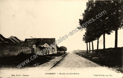 Carte postale ancienne Route du Cimetière — Chambry (Seine-et-Marne)