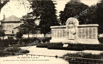 Carte postale ancienne Le Monument aux Morts et les Ecoles communales — Chelles (Seine-et-Marne)