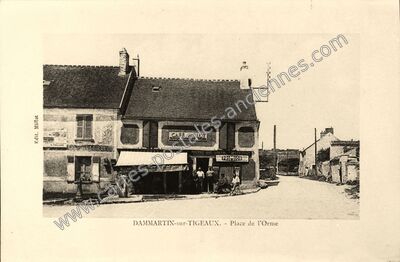 Carte postale ancienne Place de l'Orme — Dammartin-sur-Tigeaux (Seine-et-Marne)