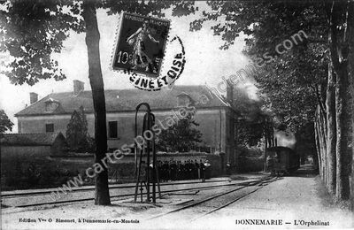 Carte postale ancienne Donnemarie — Donnemarie-Dontilly (Seine-et-Marne)