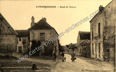 Carte postale ancienne Route de Moussy — Longperrier (Seine-et-Marne)