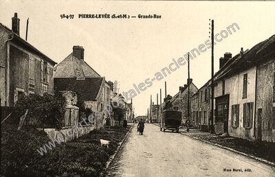 Carte postale ancienne Grande-Rue — Pierre-Levée (Seine-et-Marne)