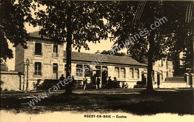 Carte postale ancienne Écoles — Rozay-en-Brie (Seine-et-Marne)
