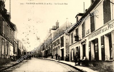 Carte postale ancienne La Grande Rue — Valence-en-Brie (Seine-et-Marne)