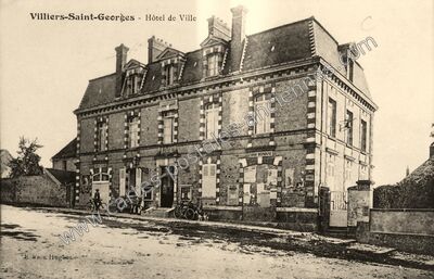 Carte postale ancienne Hôtel de Ville — Villiers-Saint-Georges (Seine-et-Marne)