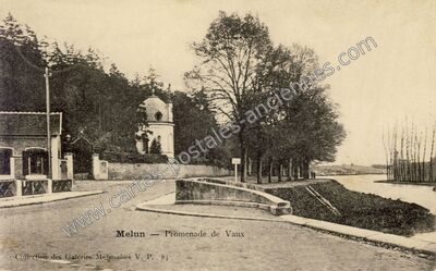 Carte postale ancienne Promenade de Vaux — Melun (Seine-et-Marne)
