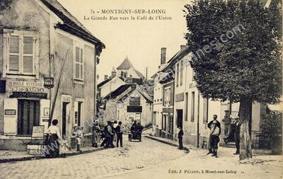 Carte postale ancienne La Grande Rue vers le Café de l'Union — Montigny-sur-Loing (Seine-et-Marne)