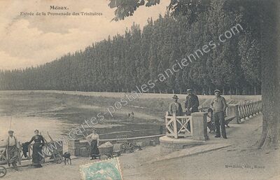 Carte postale ancienne Entrée de la Promenade des Trinitaires — Meaux (Seine-et-Marne)
