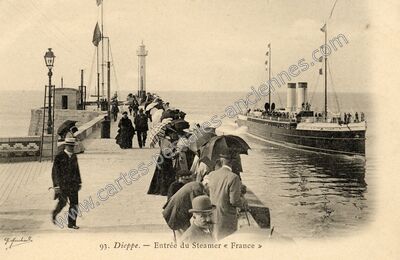 Carte postale ancienne Entrée du Steamer « France — Dieppe (Seine-Maritime)