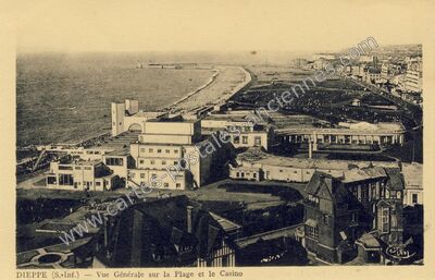Carte postale ancienne Vue Générale sur la Plage et le Casino — Dieppe (Seine-Maritime)