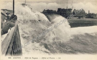 Carte postale ancienne Effet de Vagues — Dieppe (Seine-Maritime)
