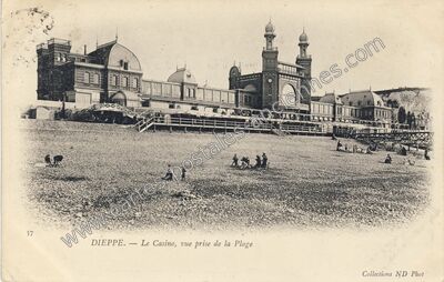 Carte postale ancienne Le Casino, vue prise de la Plage — Dieppe (Seine-Maritime)