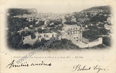 Carte postale ancienne Vue Générale de la Ville & de la Haute Mer — Étretat (Seine-Maritime)
