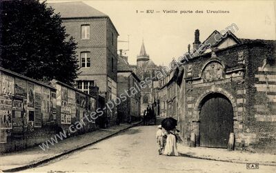 Carte postale ancienne Vieille porte des Ursulines — Eu (Seine-Maritime)